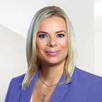 Lisa Schnurre Community Manager