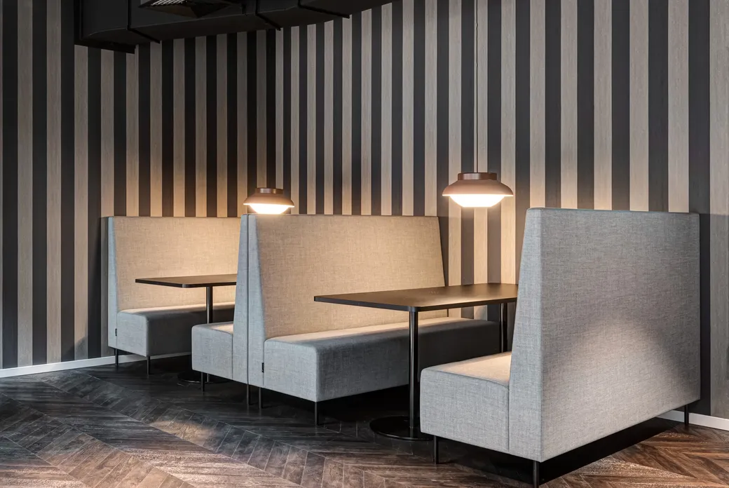 Booth Areas in unseren Coworking Spaces geben Ihnen Platz zum kreativen Arbeiten